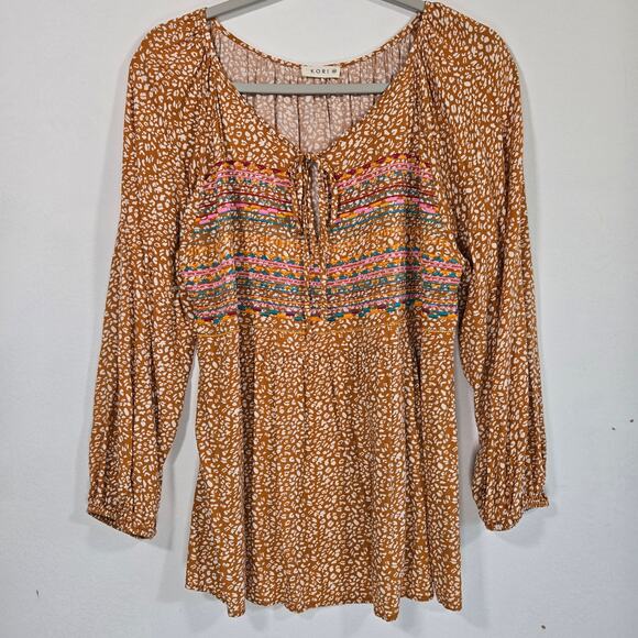 Kori Tops - Kori Women's Boho Top. Size Medium.